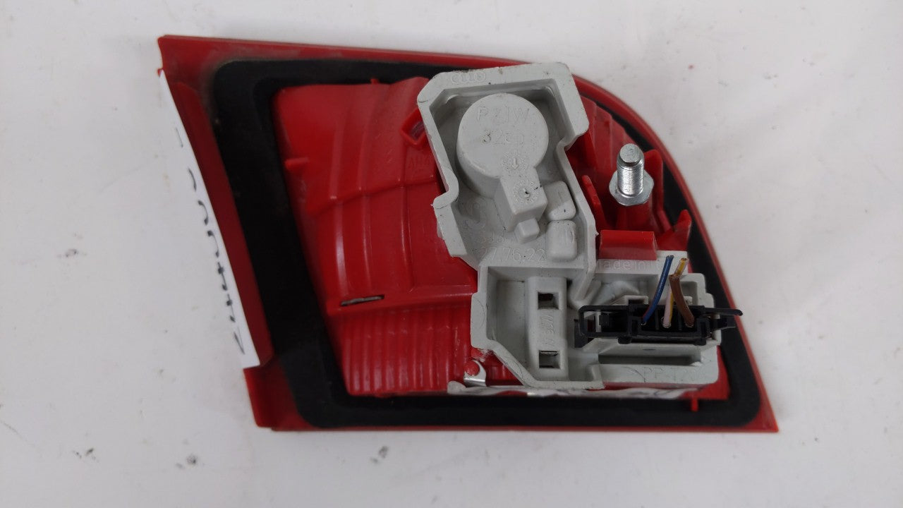2006-2008 Audi A3 Tail Light Assembly Passenger Right OEM P/N:8P4945094C 8P4 945 094C Fits Fits 2006 2007 2008 OEM Used Auto