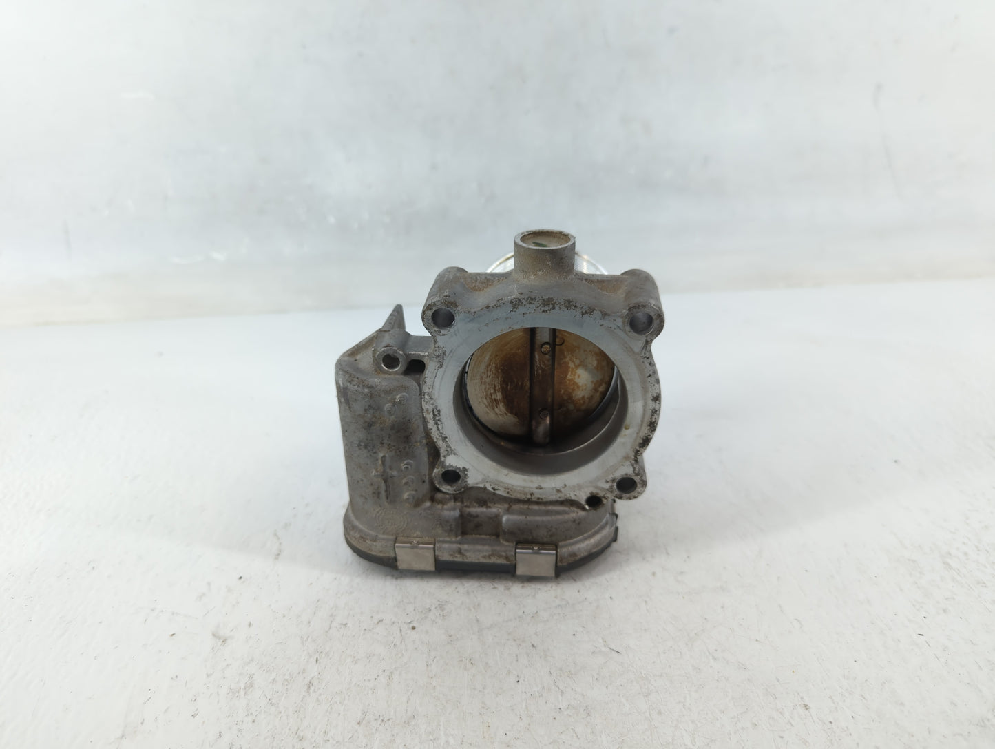 2008 Audi A3 Throttle Body P/N:O6K 133 062 E Fits Fits 2014 2015 2016 2017 OEM Used Auto Parts - Oemusedautoparts1.com