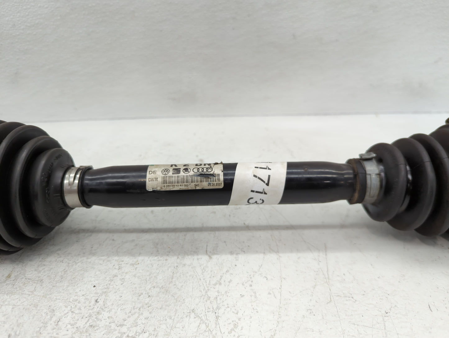 Audi A4 Axle Shaft Front Driver Cv C/v - Oemusedautoparts1.com
