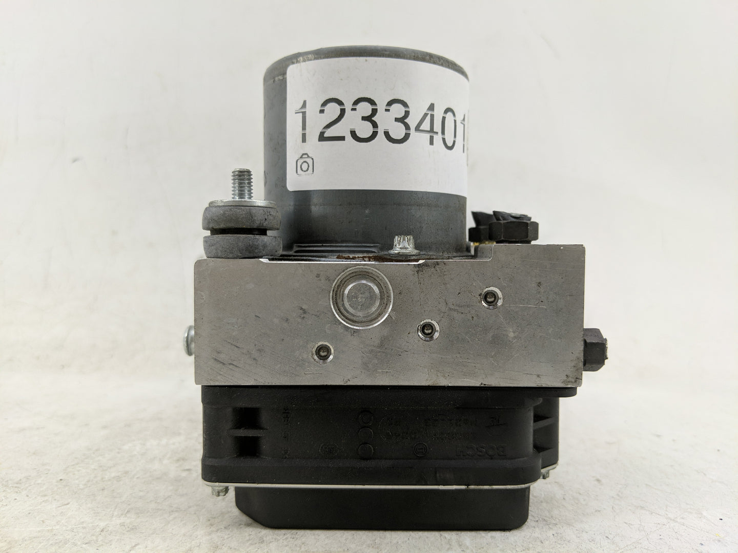 2007-2009 Audi A4 ABS Pump Control Module Replacement Fits Fits 2007 2008 2009 OEM Used Auto Parts - Oemusedautoparts1.com