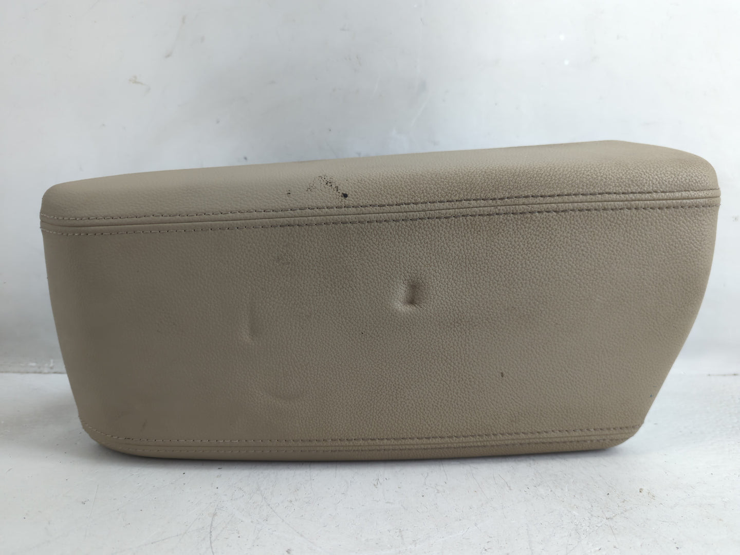 2008 Audi A4 Center Console Armrest Cover Lid Fits OEM Used Auto Parts - Oemusedautoparts1.com