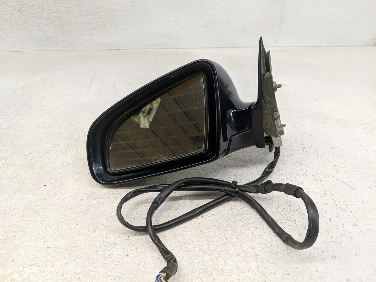 2006-2008 Audi A4 Driver Side View Mirror - Left Door Mirror OEM Used - Oemusedautoparts1.com