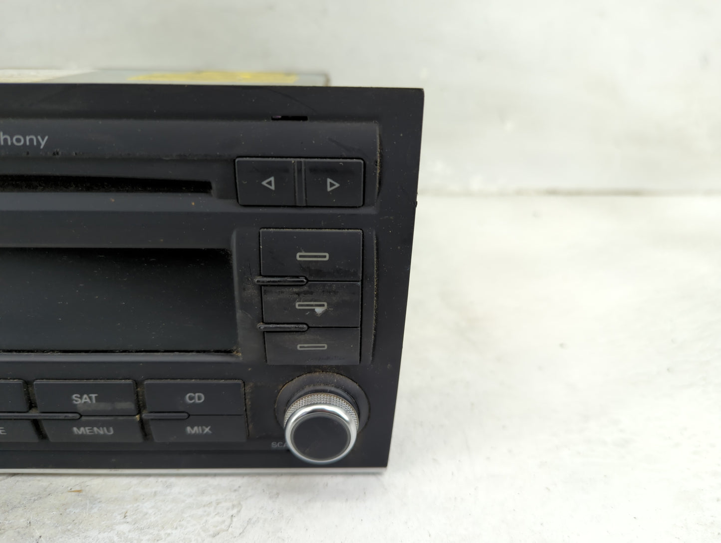 2008 Audi A4 Radio AM FM Cd Player Receiver Replacement P/N:8E0035195AC 7646019380 Fits OEM Used Auto Parts - Oemusedautopar