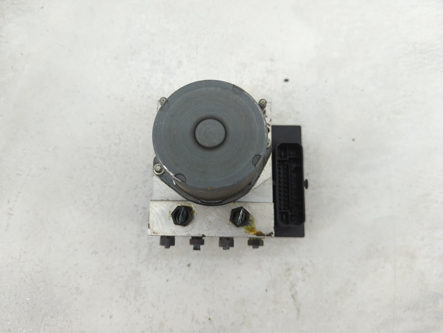 2007-2009 Audi A4 ABS Pump Control Module Replacement P/N:8E0 614 517B Fits Fits 2007 2008 2009 OEM Used Auto Parts - Oemuse