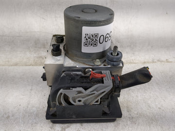 2007-2009 Audi A4 ABS Pump Control Module Replacement P/N:8E0 614 517B Fits Fits 2007 2008 2009 OEM Used Auto Parts - Oemuse