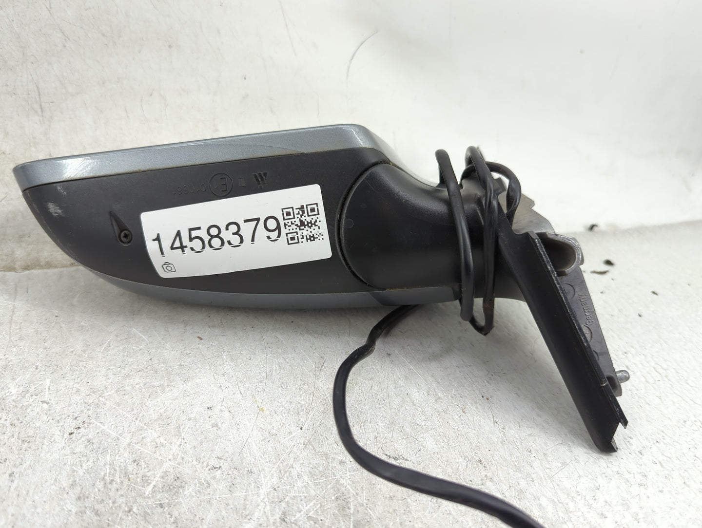 2002-2008 Audi A4 Driver Side View Mirror - Left Door Mirror OEM Used - Oemusedautoparts1.com