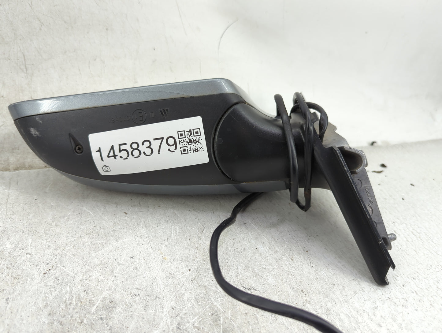 2002-2008 Audi A4 Driver Side View Mirror - Left Door Mirror OEM Used - Oemusedautoparts1.com