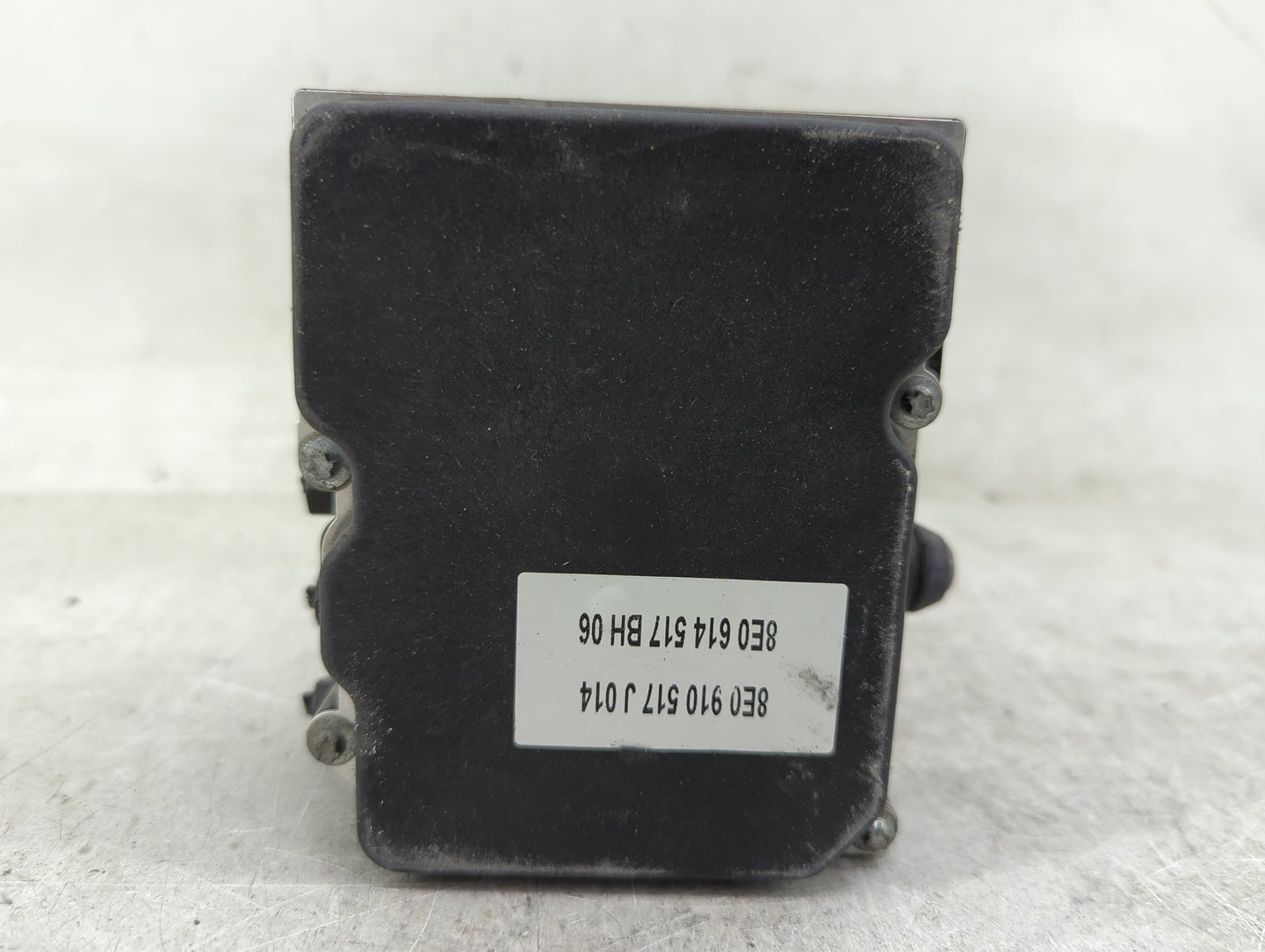 2007-2009 Audi A4 ABS Pump Control Module Replacement P/N:8E0910517J 8E0614517BH, 0265950472, 0265235093 Fits Fits 2007 2008