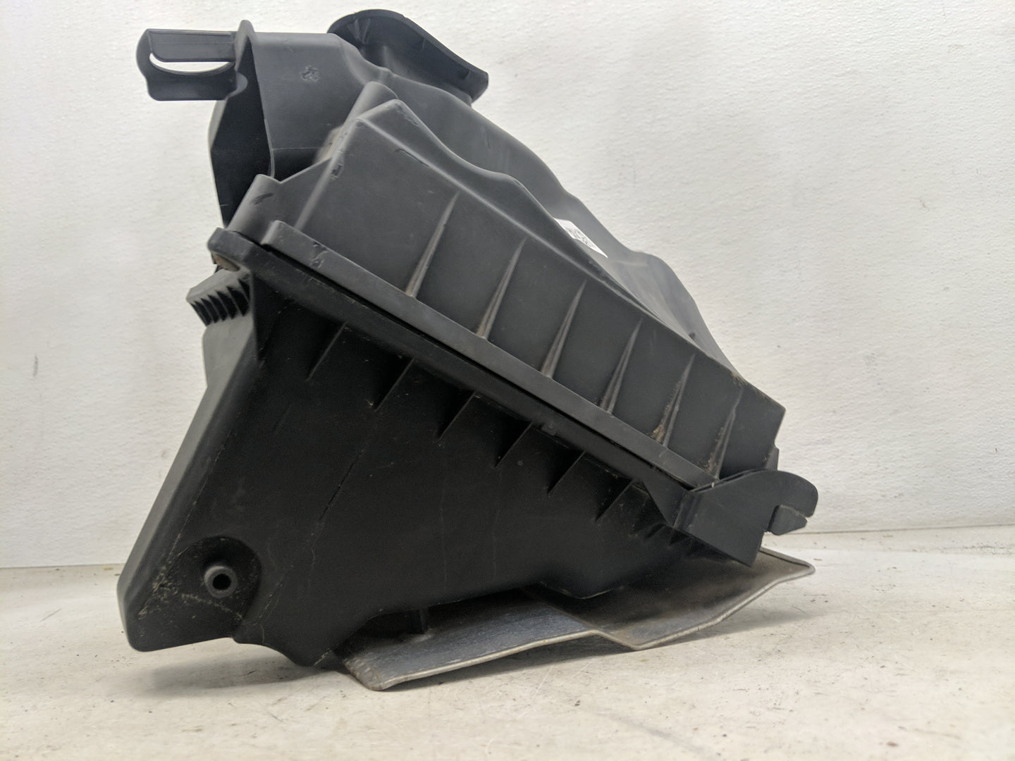2005-2009 Audi A4 Air Cleaner Intake-duct Hose Tube - Oemusedautoparts1.com