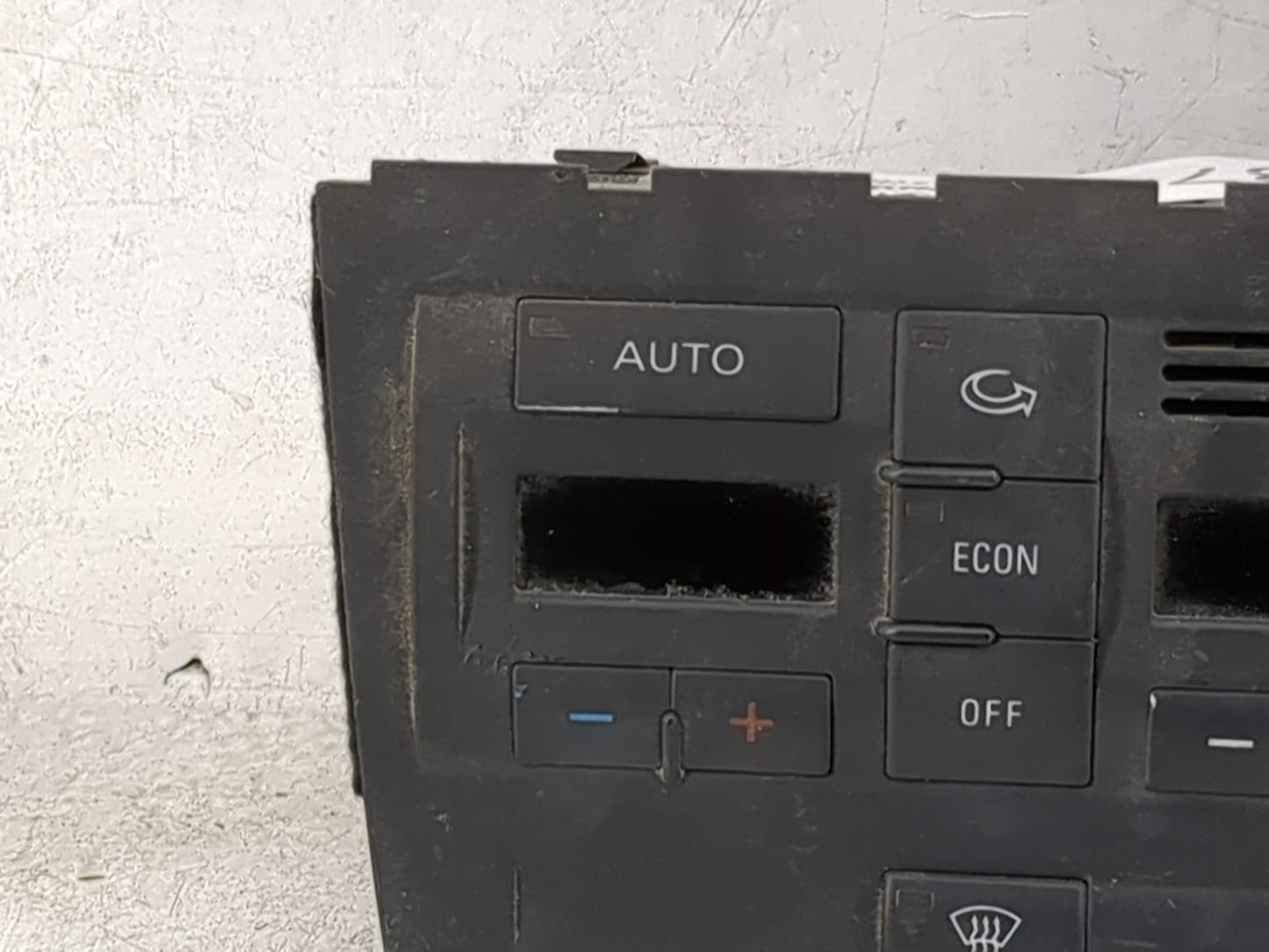 2005-2009 Audi A4 Climate Control Module Temperature AC/Heater Replacement P/N:8E0820043BL 8E0820043BLS Fits OEM Used Auto P