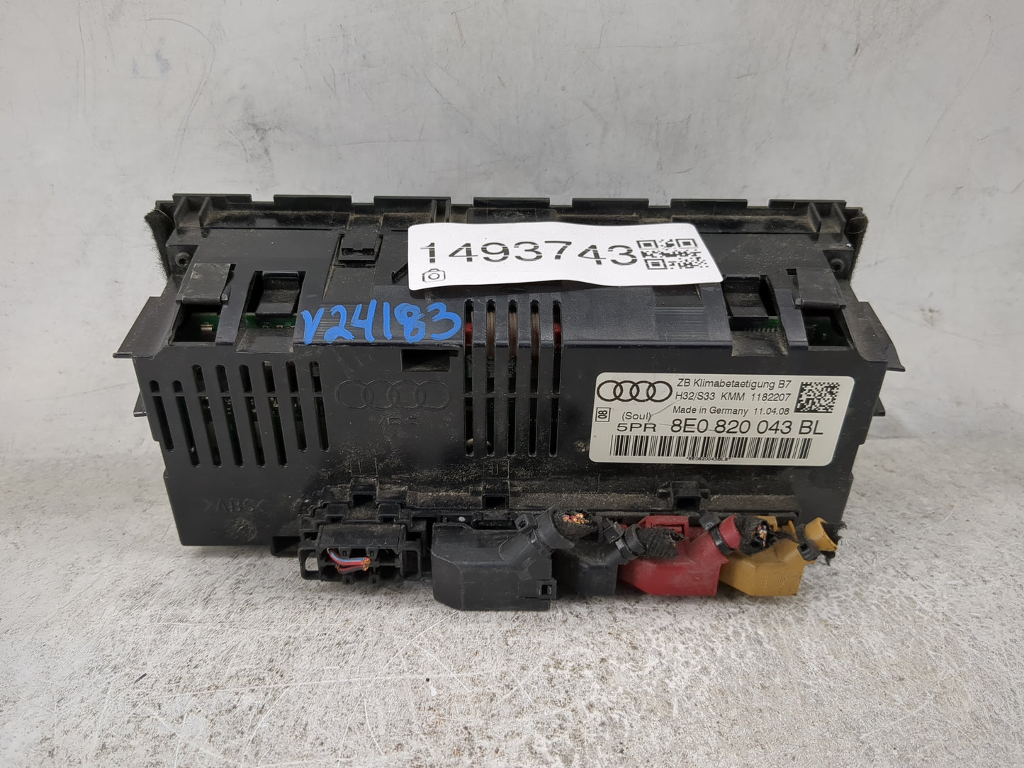 2005-2009 Audi A4 Climate Control Module Temperature AC/Heater Replacement P/N:8E0820043BL 8E0820043BLS Fits OEM Used Auto P