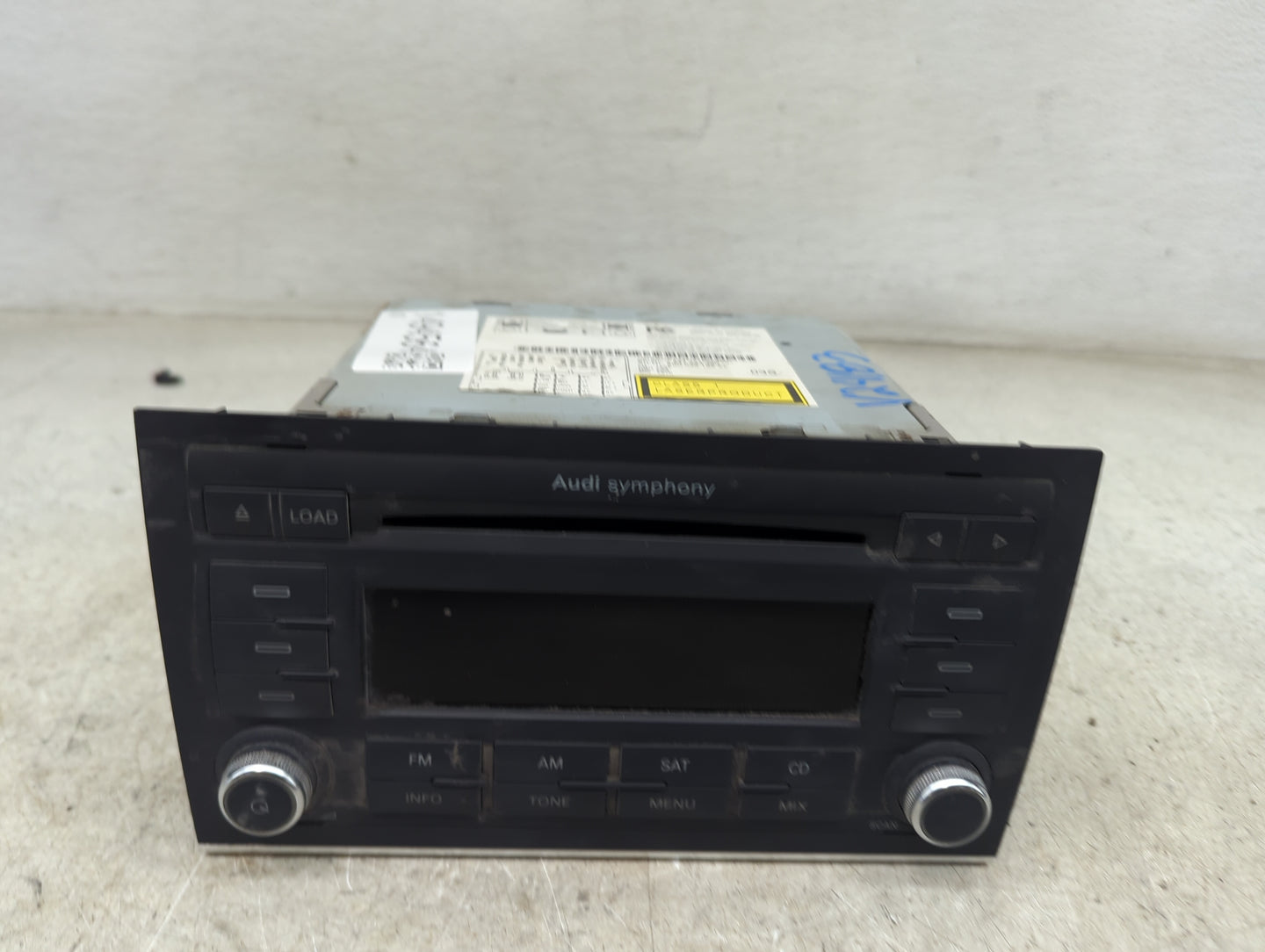 2008 Audi A4 Radio AM FM Cd Player Receiver Replacement P/N:8E0035195AF 7647034380, AUZ1Z4H27A2004 Fits OEM Used Auto Parts 