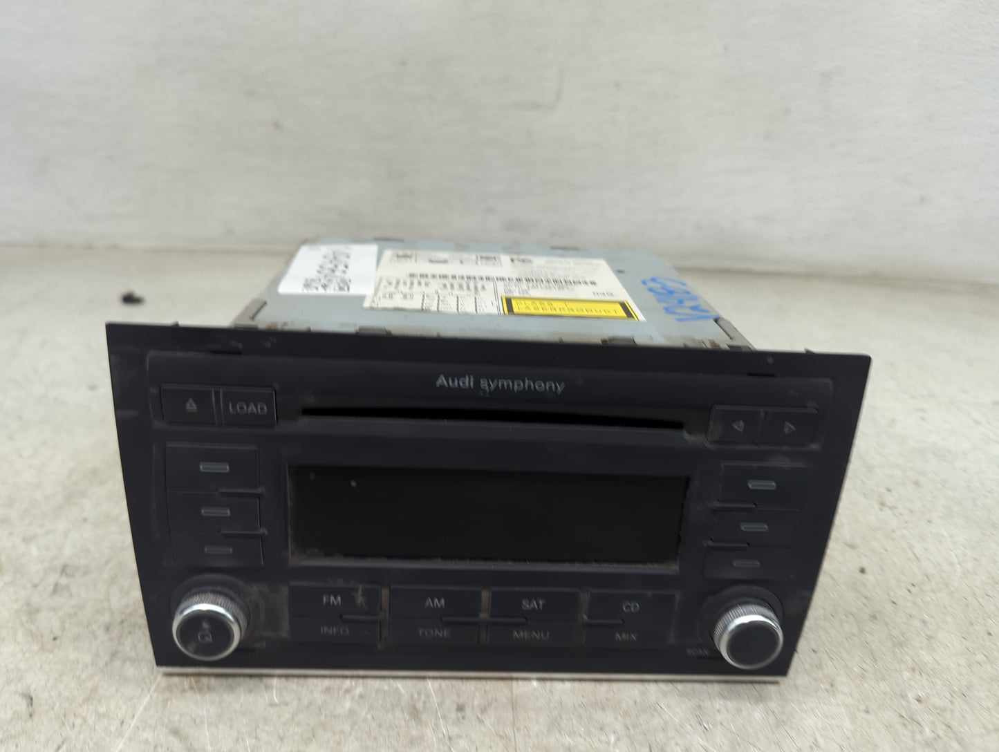 2008 Audi A4 Radio AM FM Cd Player Receiver Replacement P/N:8E0035195AF 7647034380, AUZ1Z4H27A2004 Fits OEM Used Auto Parts 