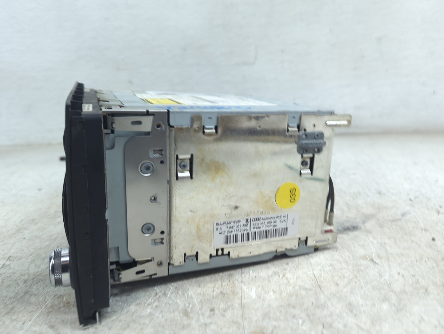 2008 Audi A4 Radio AM FM Cd Player Receiver Replacement P/N:8E0035195AF 7647034380, AUZ1Z4H27A2004 Fits OEM Used Auto Parts 