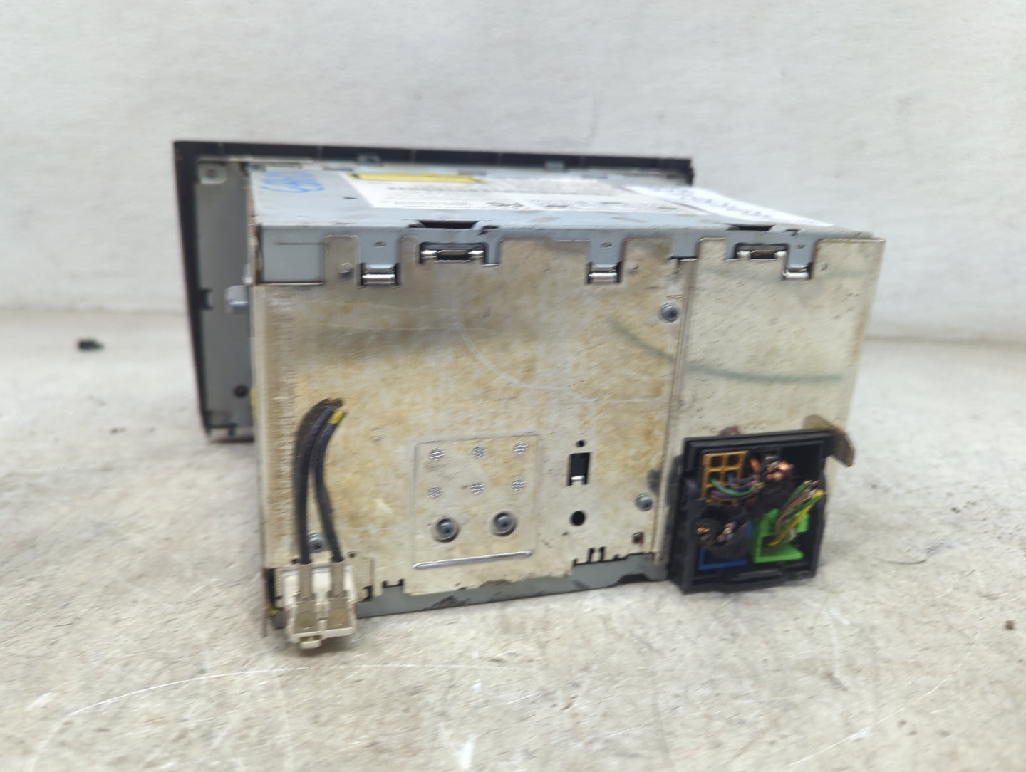 2008 Audi A4 Radio AM FM Cd Player Receiver Replacement P/N:8E0035195AF 7647034380, AUZ1Z4H27A2004 Fits OEM Used Auto Parts 