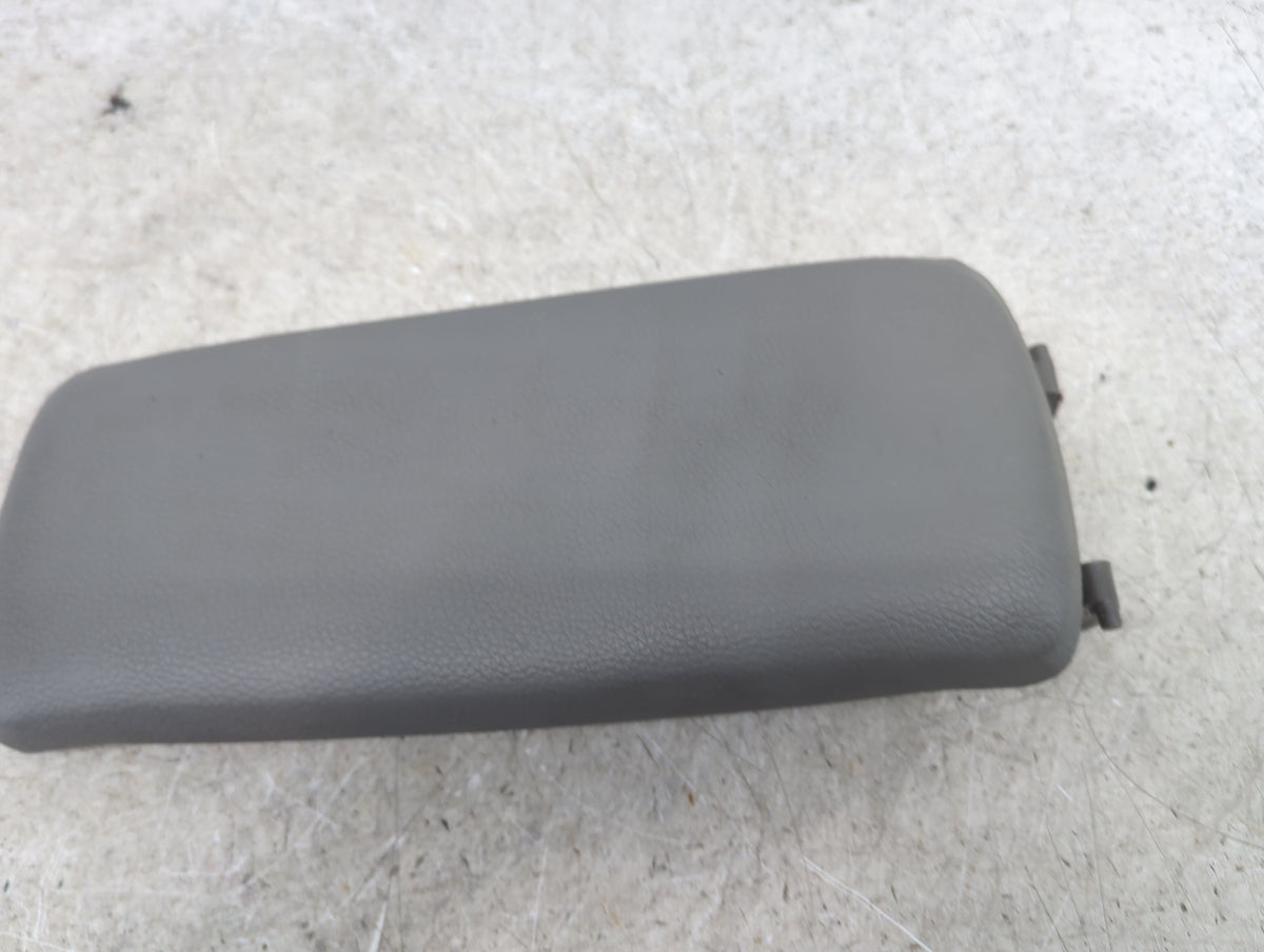 2005-2008 Audi A4 Center Console Armrest Cover Lid Fits Fits 2005 2006 2007 2008 OEM Used Auto Parts - Oemusedautoparts1.com
