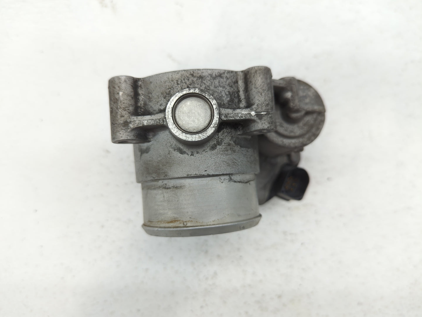 2005-2016 Audi A4 Throttle Body P/N:06F 133 062 T 06F 133 062 Q Fits OEM Used Auto Parts - Oemusedautoparts1.com