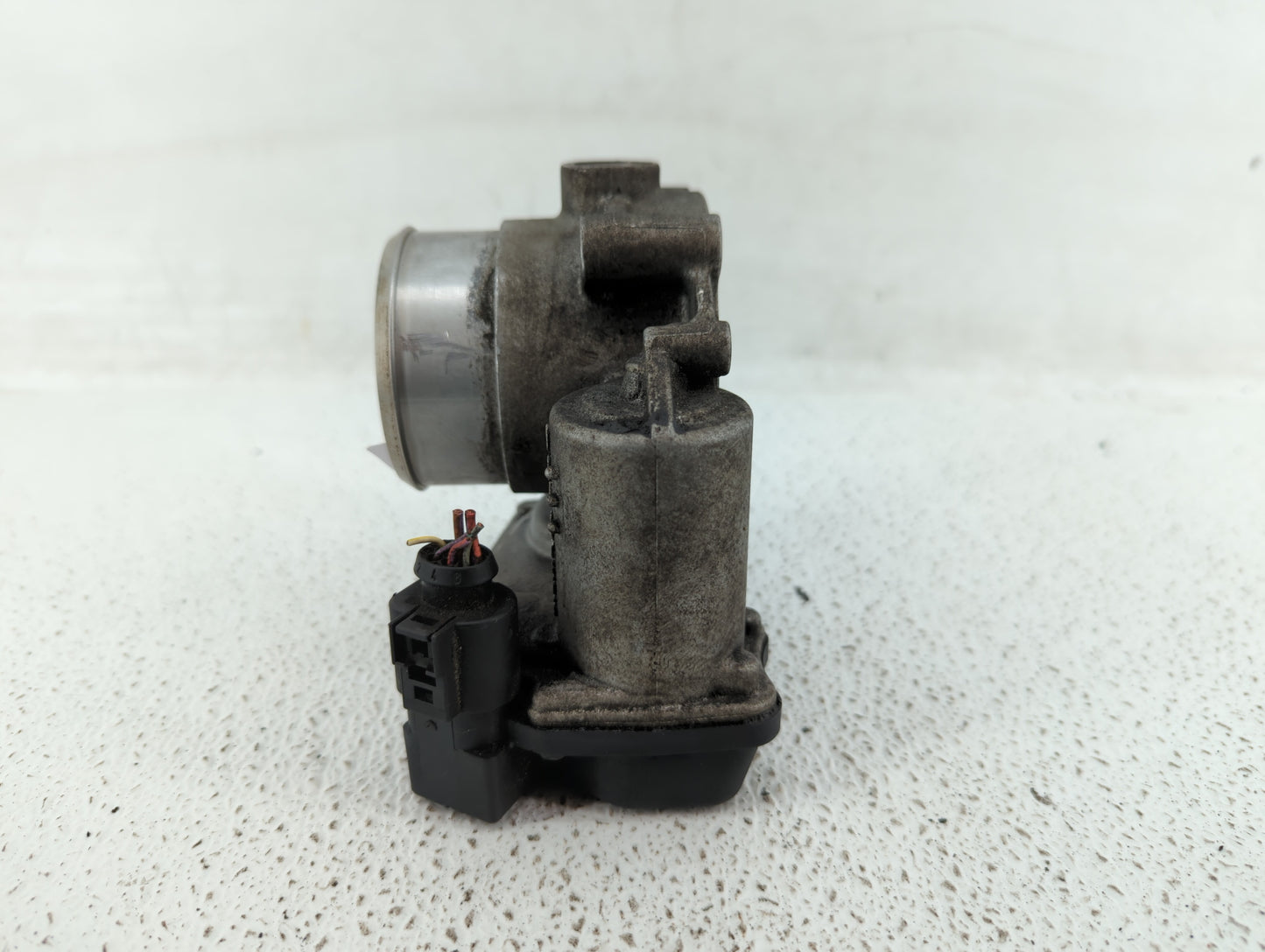 2005-2016 Audi A4 Throttle Body P/N:06F 133 062 G 06F 133 062 T Fits OEM Used Auto Parts - Oemusedautoparts1.com