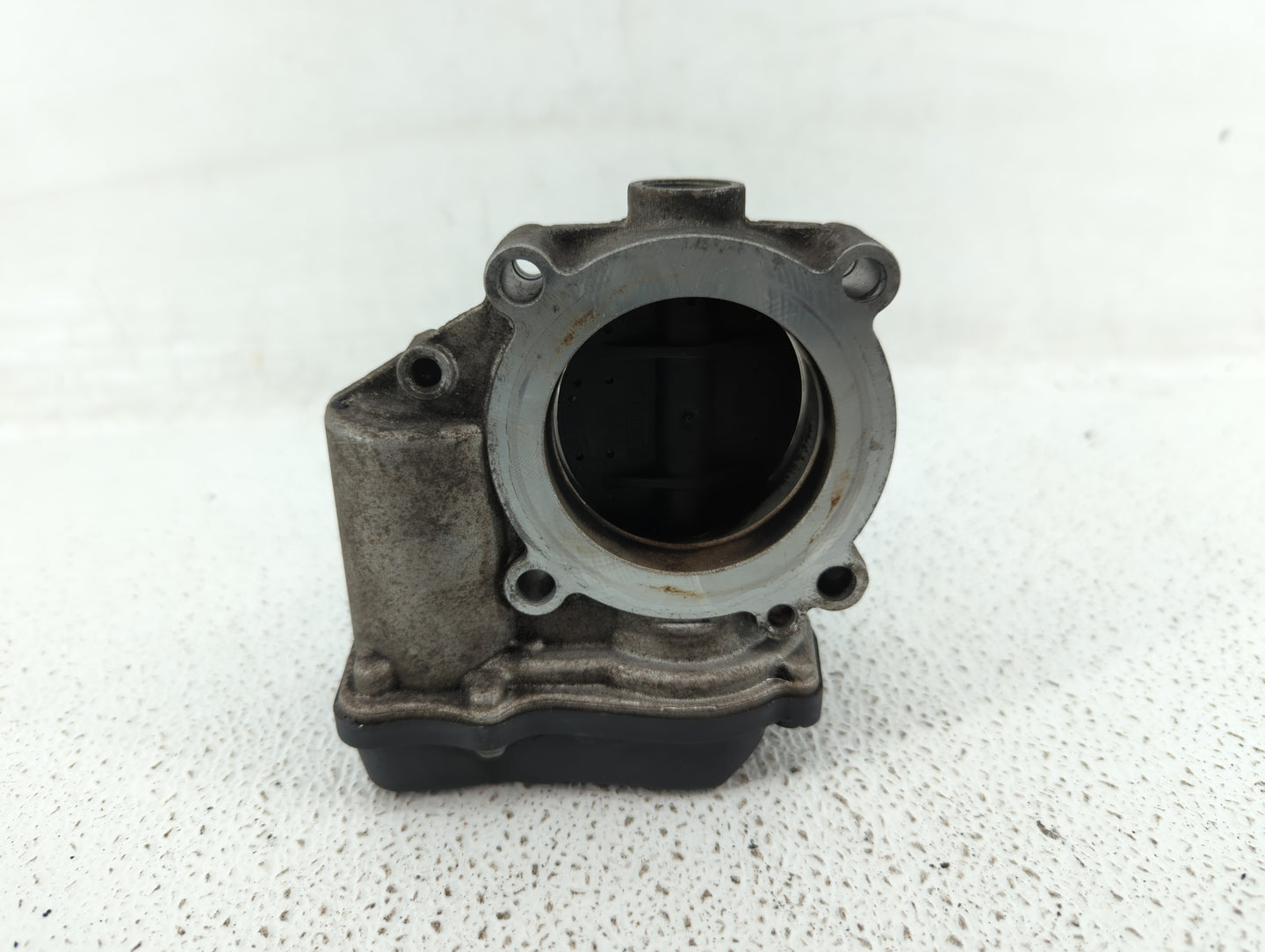2005-2016 Audi A4 Throttle Body P/N:06F 133 062 G 06F 133 062 T Fits OEM Used Auto Parts - Oemusedautoparts1.com