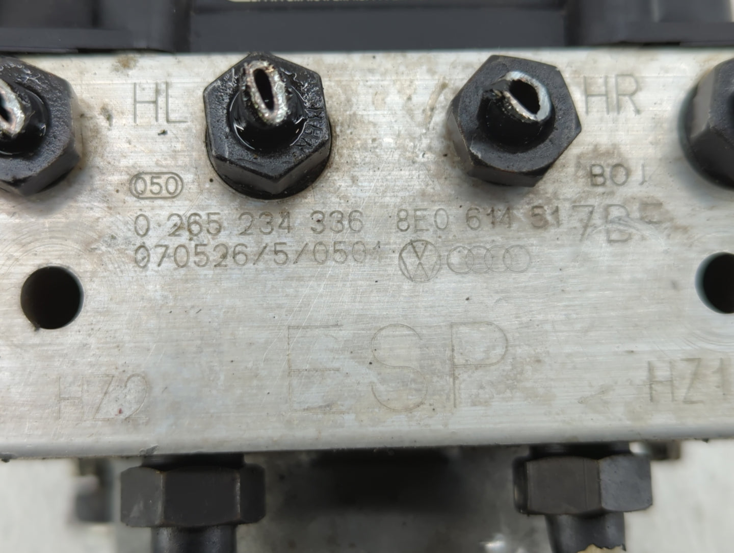 2007-2009 Audi A4 ABS Pump Control Module Replacement P/N:8E0 614 517 BF Fits Fits 2007 2008 2009 OEM Used Auto Parts - Oemu