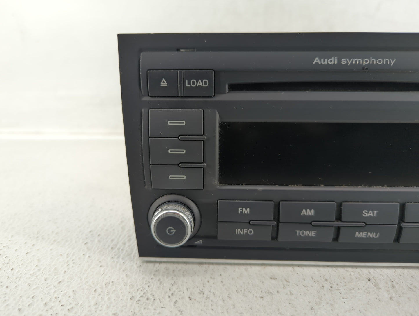 2008 Audi A4 Radio AM FM Cd Player Receiver Replacement P/N:8E0 035 195 AF 8E0 035 195 AC Fits OEM Used Auto Parts - Oemused
