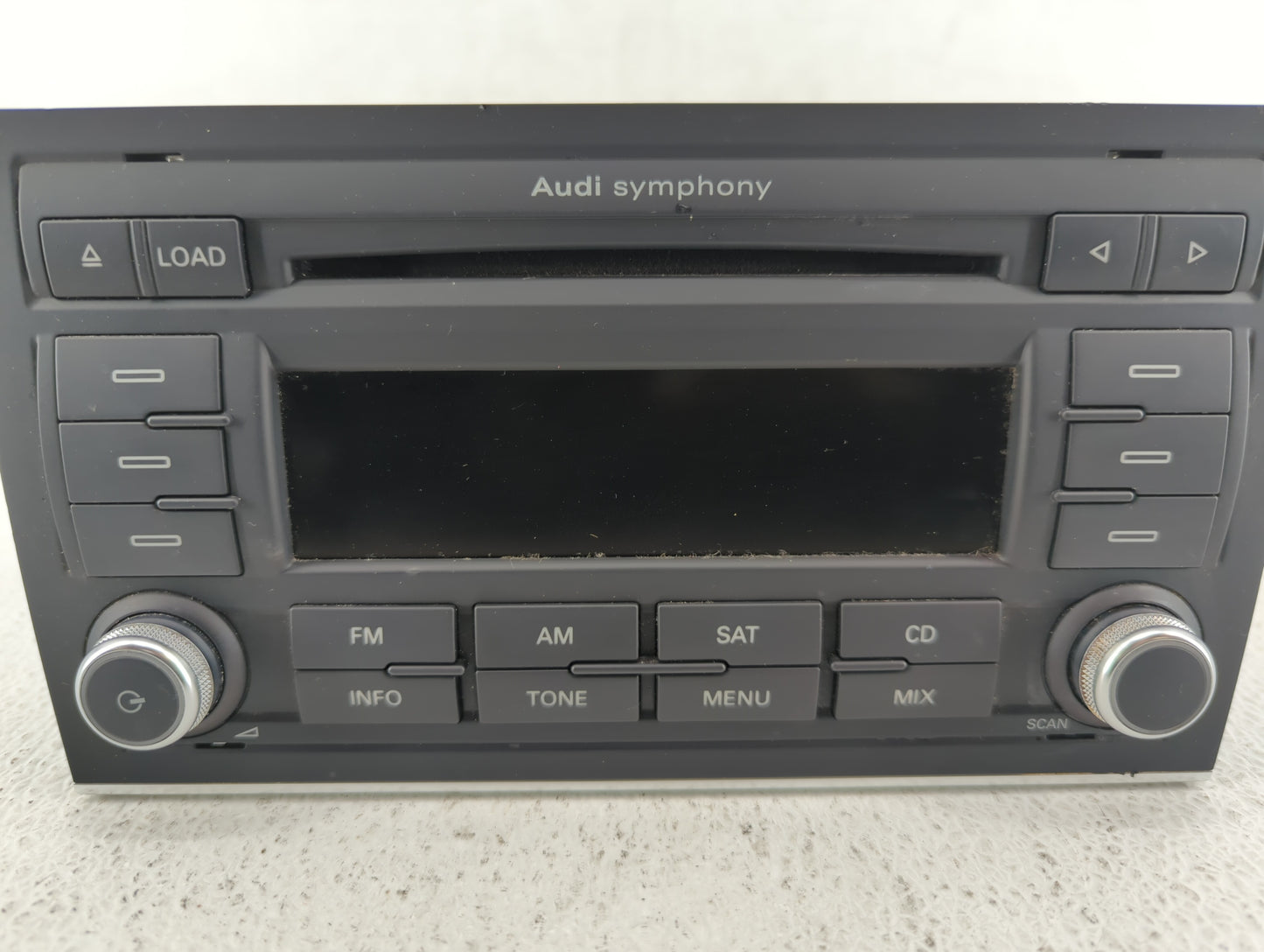 2008 Audi A4 Radio AM FM Cd Player Receiver Replacement P/N:8E0 035 195 AF 8E0 035 195 AC Fits OEM Used Auto Parts - Oemused