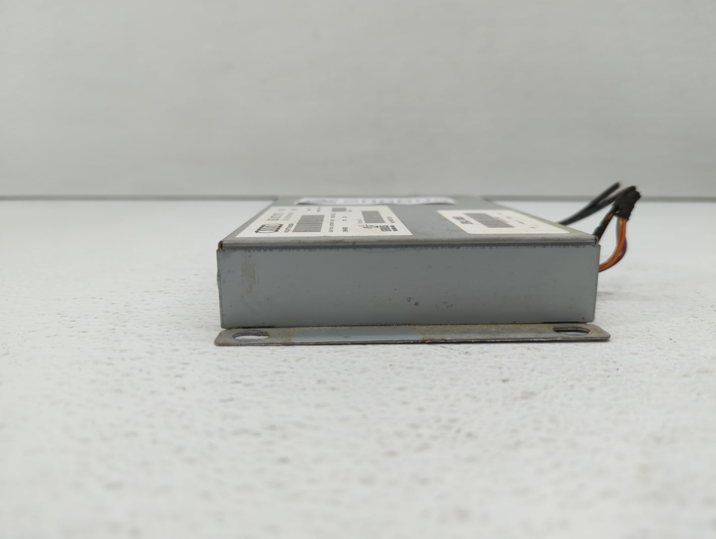 2008 Audi A4 Radio AM FM Cd Player Receiver Replacement P/N:8E0 035 593 F Fits OEM Used Auto Parts - Oemusedautoparts1.com