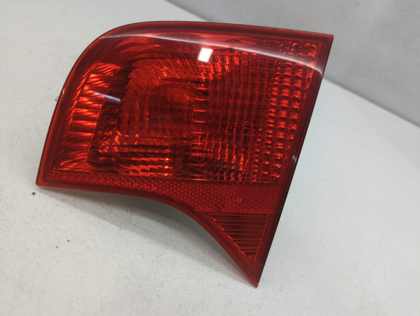 2005-2008 Audi A4 Tail Light Assembly Passenger Right OEM P/N:965238-02 Fits Fits 2005 2006 2007 2008 OEM Used Auto Parts - 