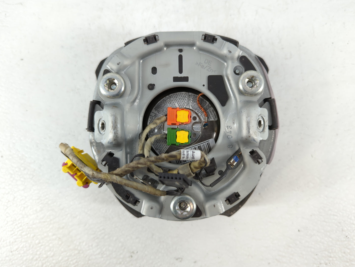 2007-2009 Audi A4 Air Bag Passenger Right Knee OEM P/N:2799080634808258 Fits Fits 2007 2008 2009 OEM Used Auto Parts - Oemus