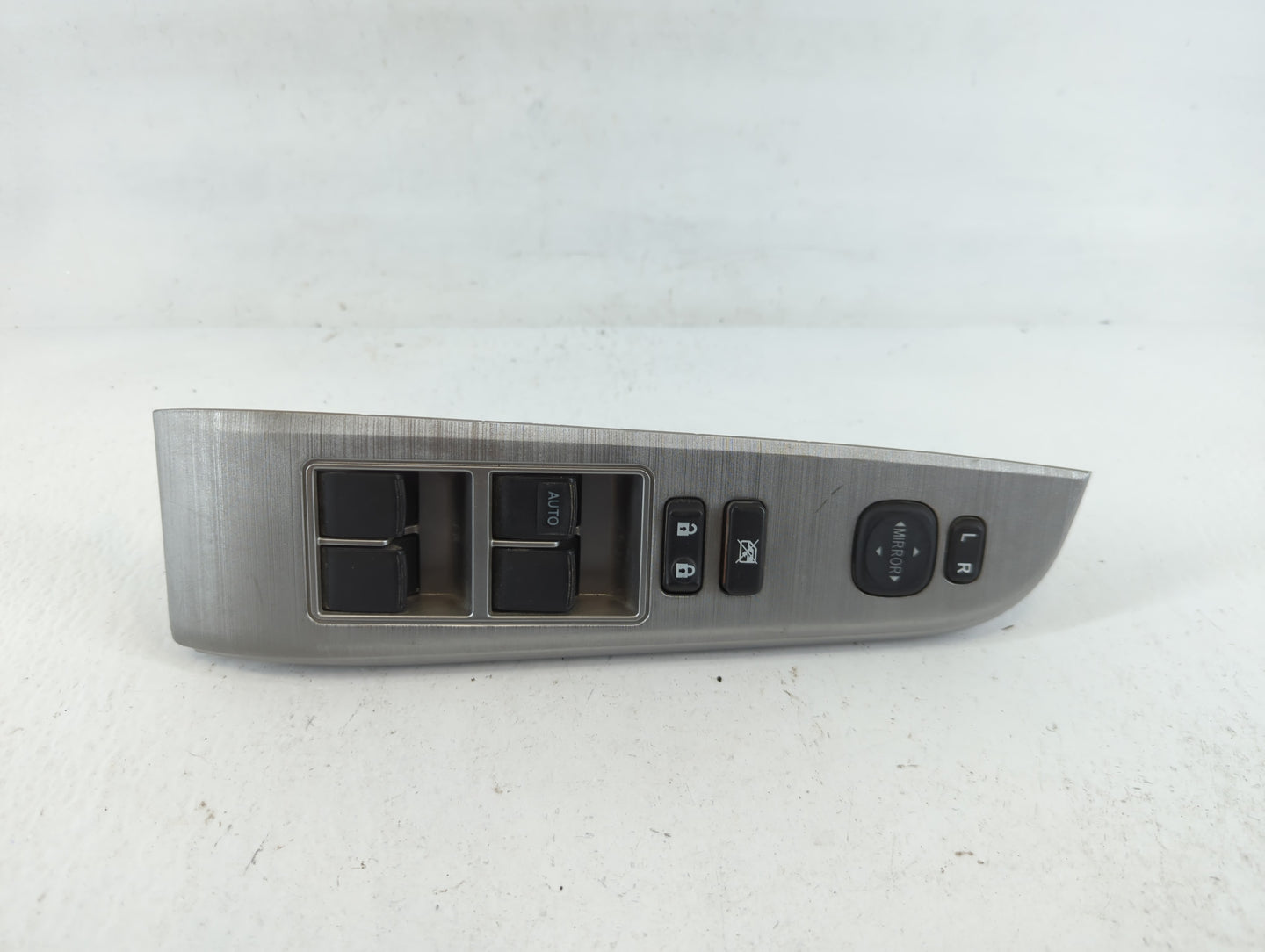 2002-2009 Audi A4 Master Power Window Switch Replacement Driver Side Left P/N:74232-06370 74232-06360 Fits OEM Used Auto Par