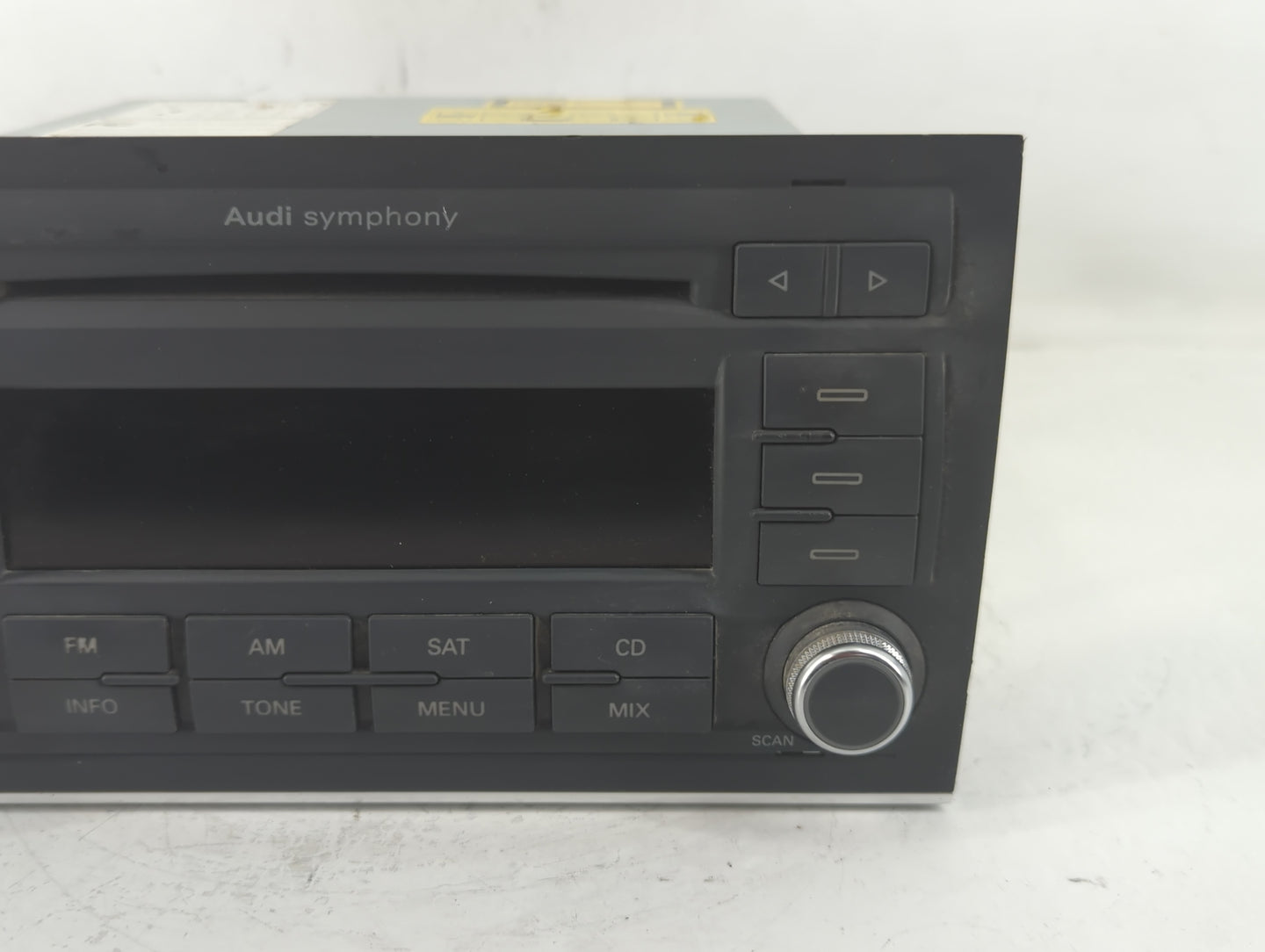 2008 Audi A4 Radio AM FM Cd Player Receiver Replacement P/N:7 646 019 380 Fits OEM Used Auto Parts - Oemusedautoparts1.com