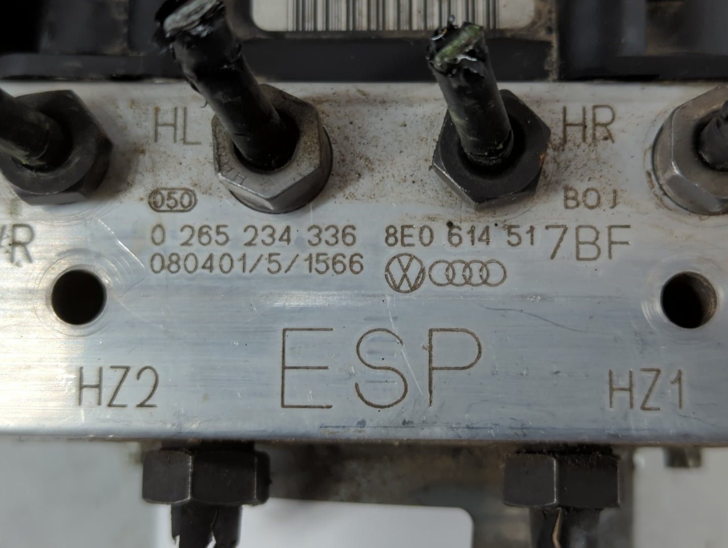 2007-2009 Audi A4 ABS Pump Control Module Replacement P/N:8E0 614 517BF 0 265 234 336 Fits Fits 2007 2008 2009 OEM Used Auto