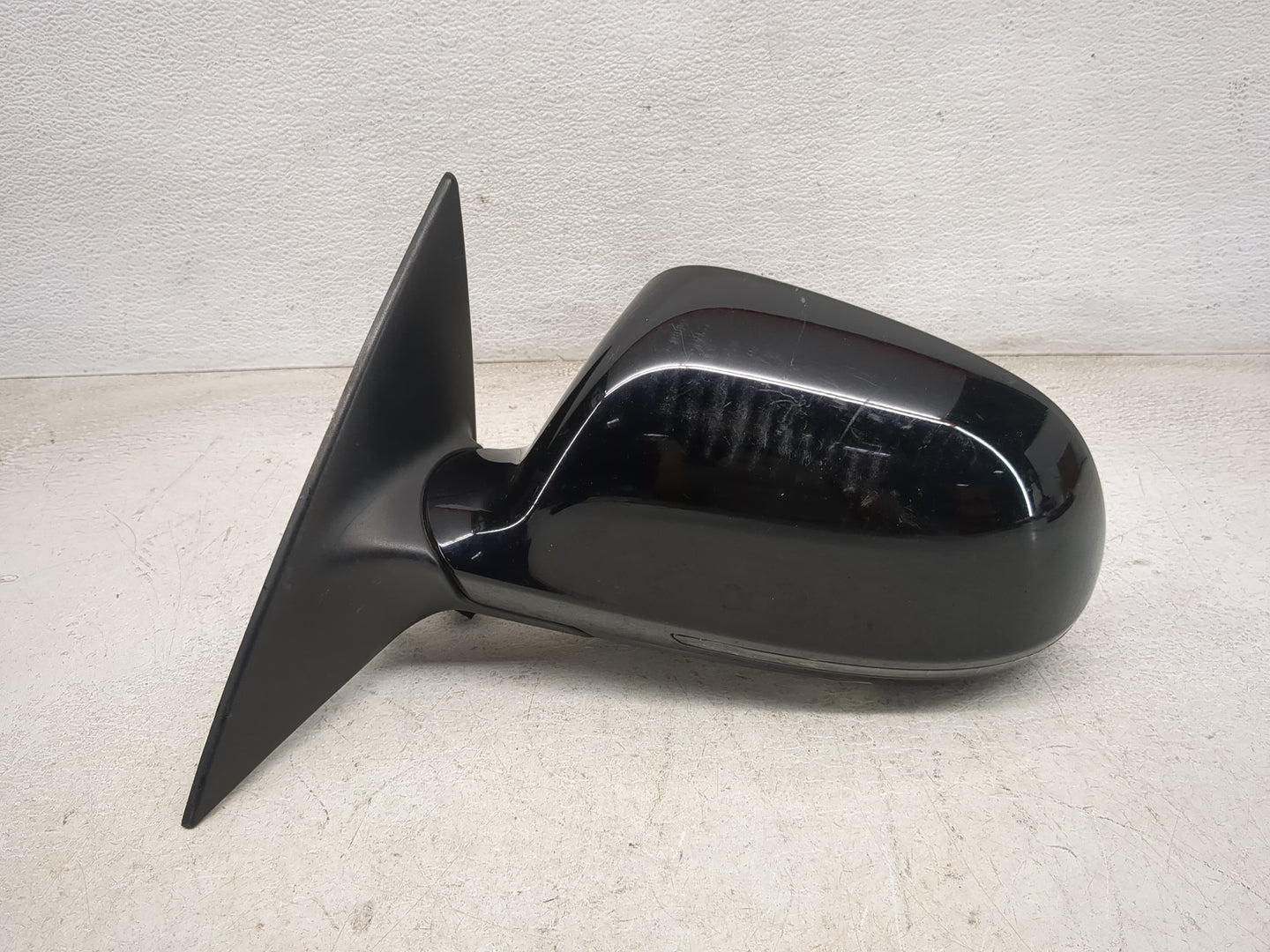 2005-2008 Audi A6 Driver Side View Mirror - Left Door Mirror OEM Used - Oemusedautoparts1.com