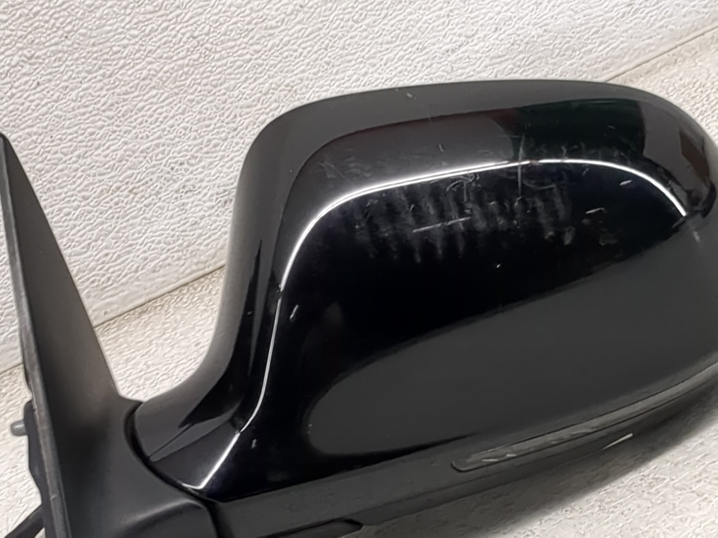 2005-2008 Audi A6 Driver Side View Mirror - Left Door Mirror OEM Used - Oemusedautoparts1.com