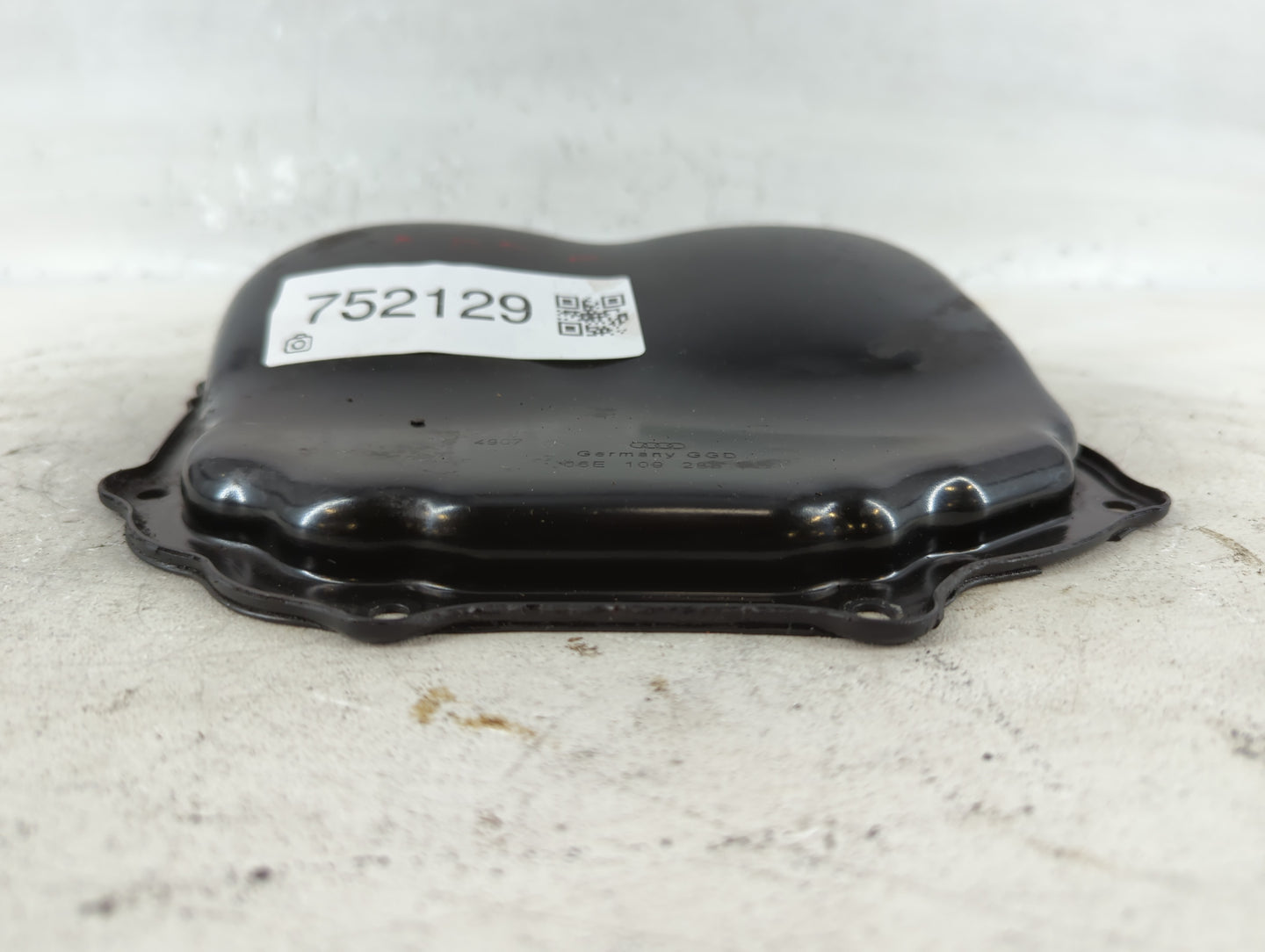 2007-2010 Audi A6 Engine Oil Pan Fits Fits 2007 2008 2009 2010 OEM Used Auto Parts - Oemusedautoparts1.com