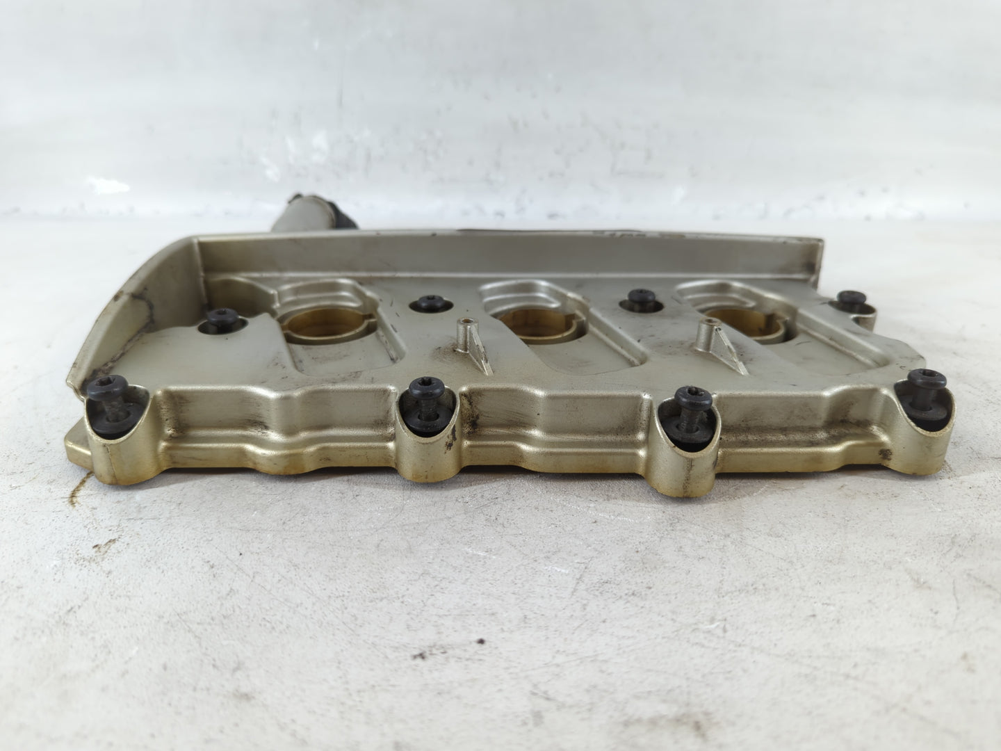 2008 Audi A6 Driver Left Cylinder Head Valve Cover P/N:5683123 06E 103 472 Fits OEM Used Auto Parts - Oemusedautoparts1.com