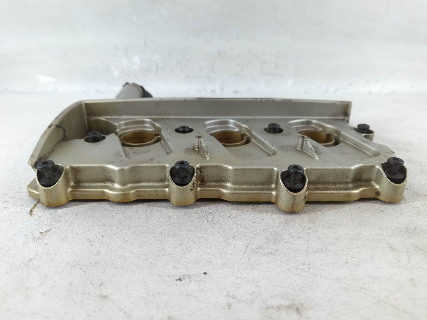 2008 Audi A6 Driver Left Cylinder Head Valve Cover P/N:5683123 06E 103 472 Fits OEM Used Auto Parts - Oemusedautoparts1.com