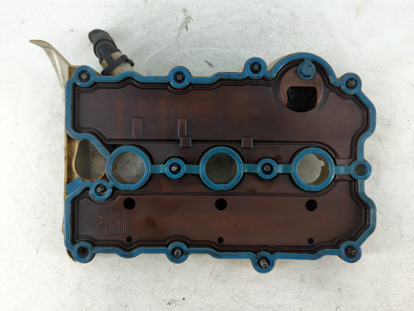 2008 Audi A6 Passenger Right Cylinder Head Valve Cover P/N:06E 103 471 G >PA6.6 6F 40< Fits OEM Used Auto Parts - Oemusedaut