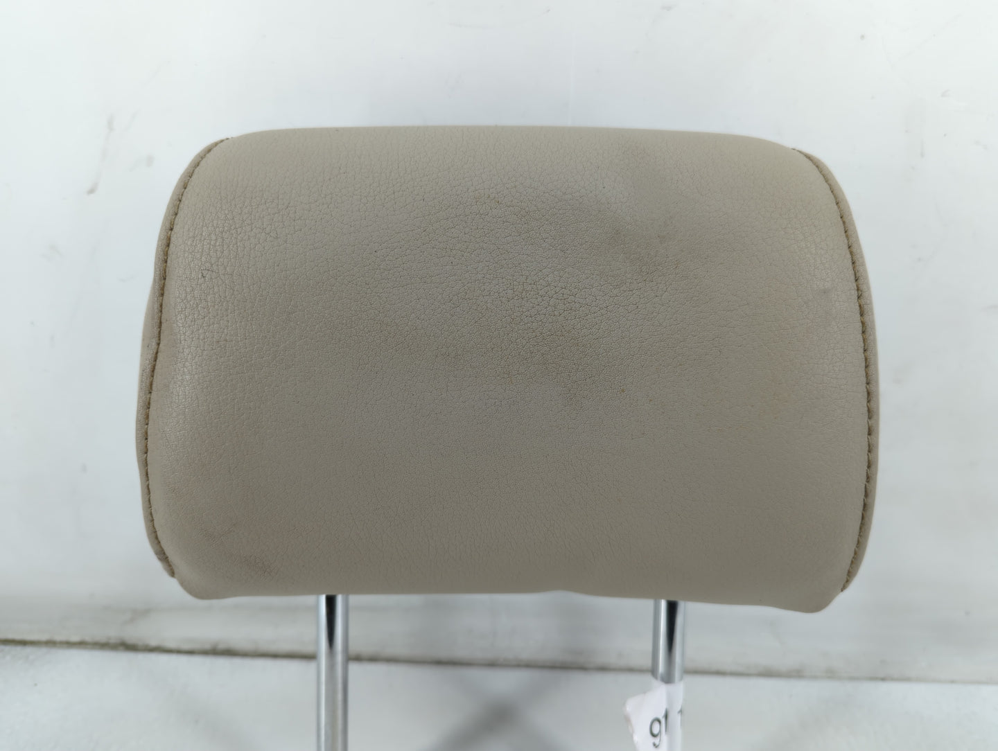 2005-2011 Audi A6 Headrest Head Rest Front Driver Passenger Seat Fits Fits 2005 2006 2007 2008 2009 2010 2011 OEM Used Auto 