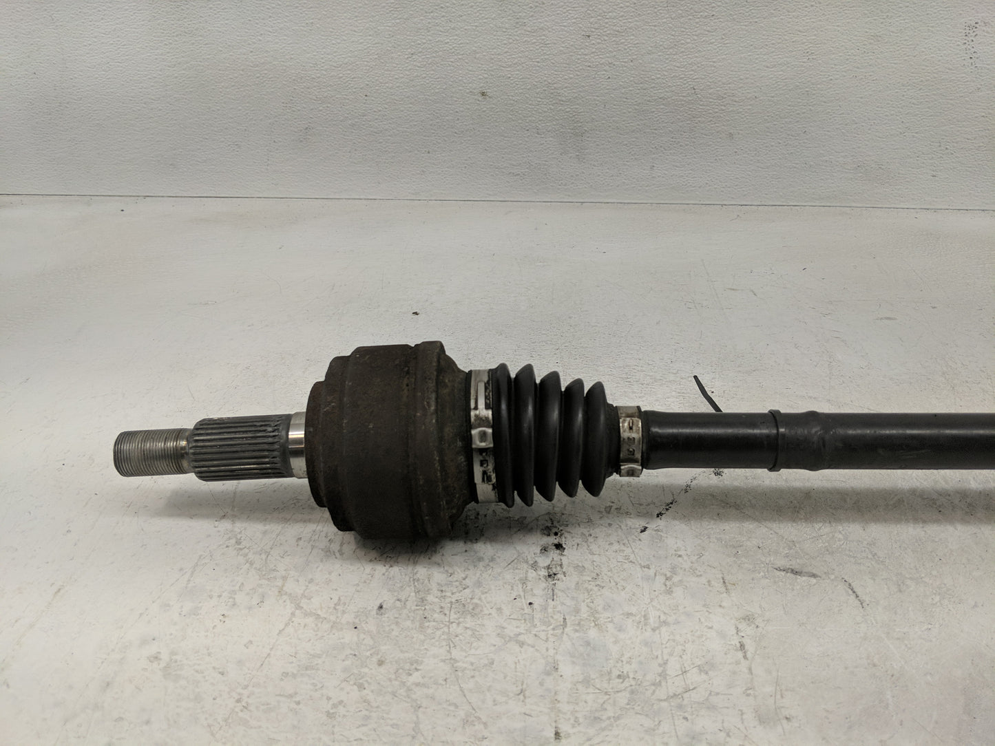 2007-2010 Audi Q7 Axle Shaft Front Driver Cv C/v - Oemusedautoparts1.com