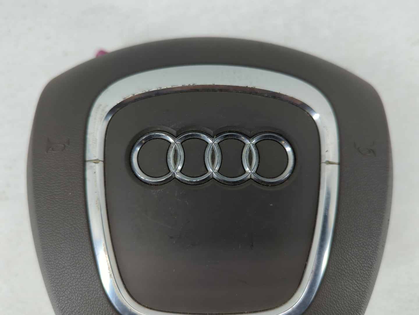 2007-2010 Audi Q7 Air Bag Driver Left Steering Wheel Mounted Fits Fits 2007 2008 2009 2010 OEM Used Auto Parts - Oemusedauto