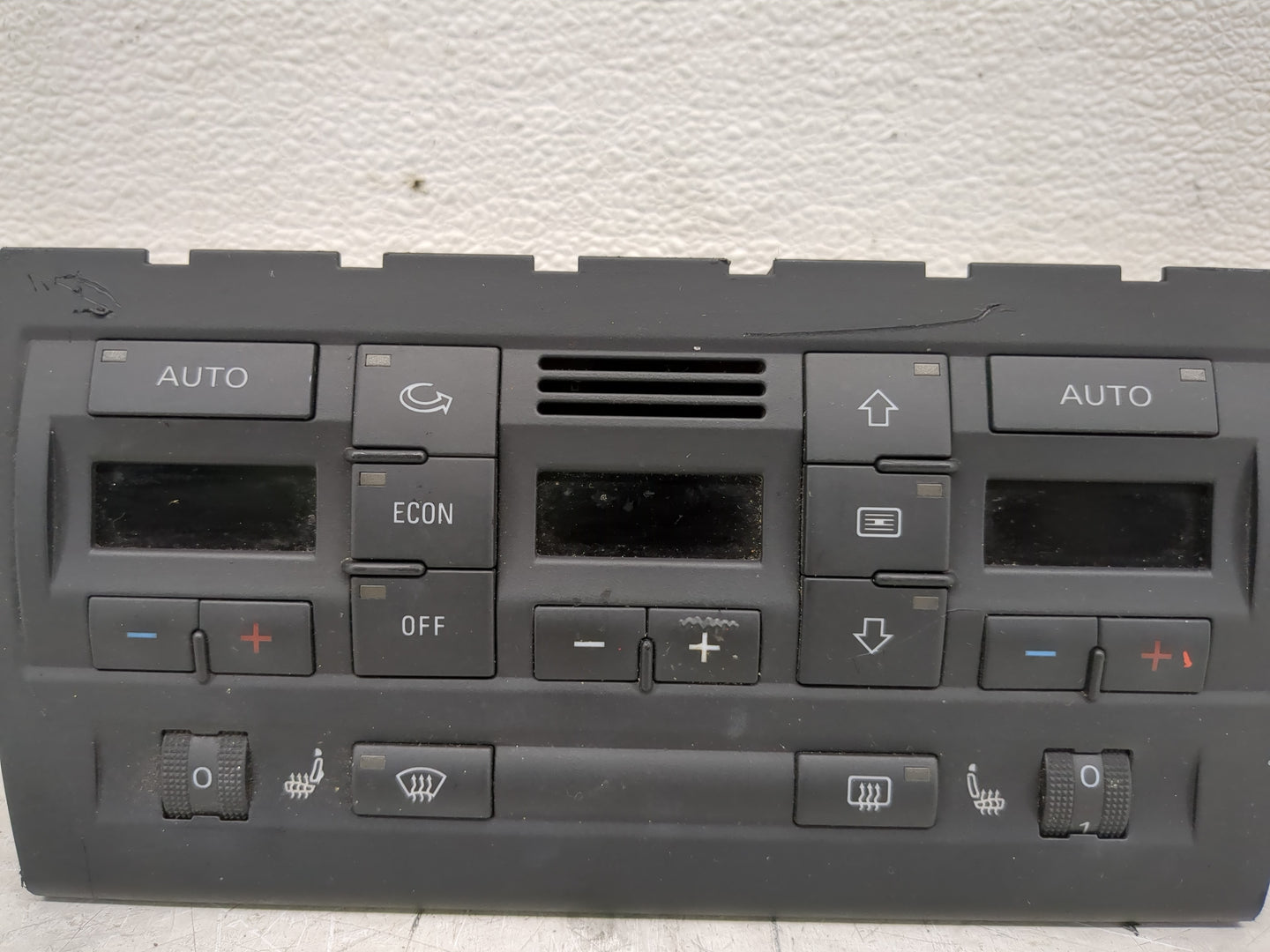 2005-2009 Audi S4 Climate Control Module Temperature AC/Heater Replacement P/N:8E0820043BM Fits Fits 2005 2006 2007 2008 200