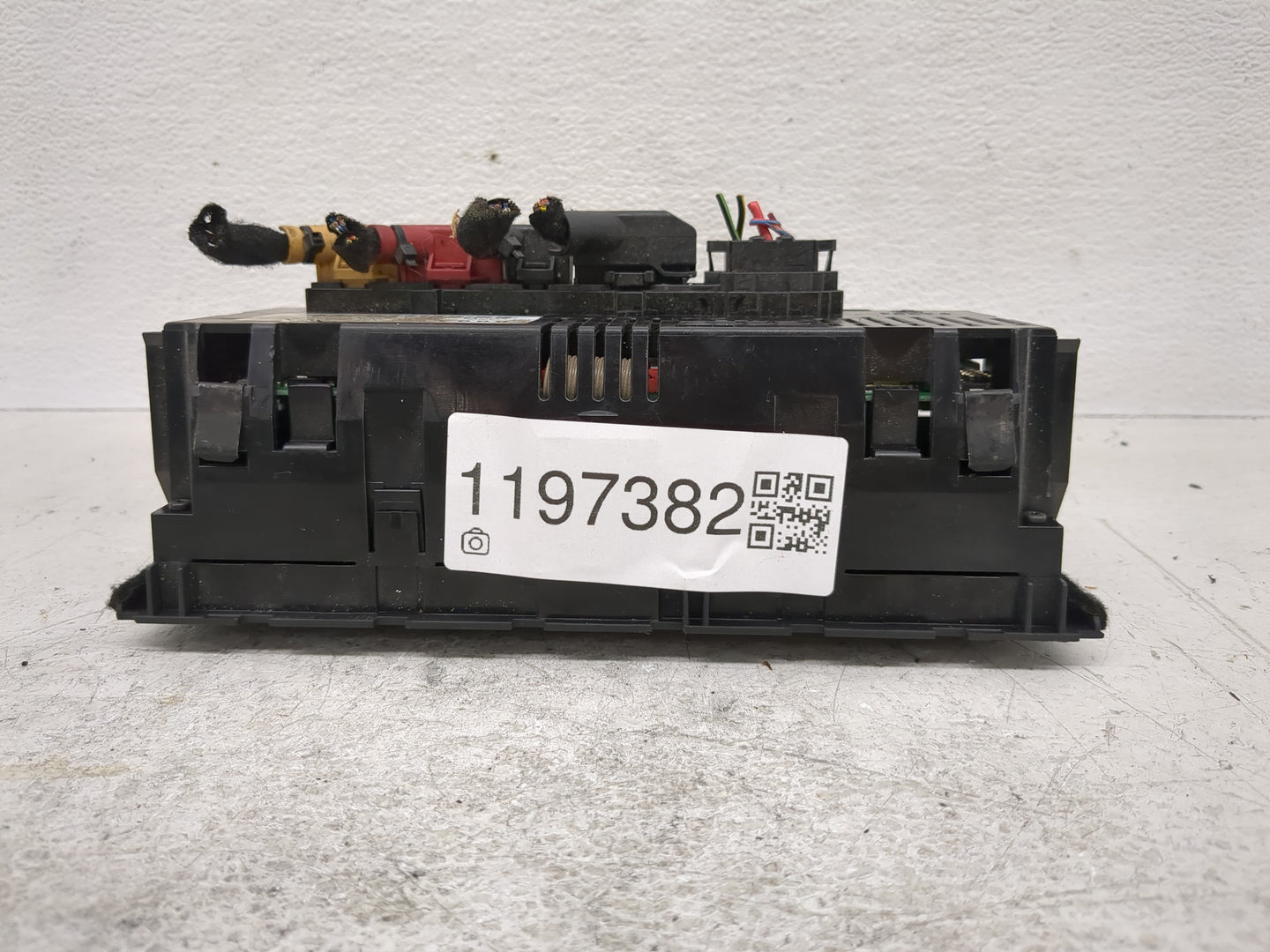 2005-2009 Audi S4 Climate Control Module Temperature AC/Heater Replacement P/N:8E0820043BM Fits Fits 2005 2006 2007 2008 200