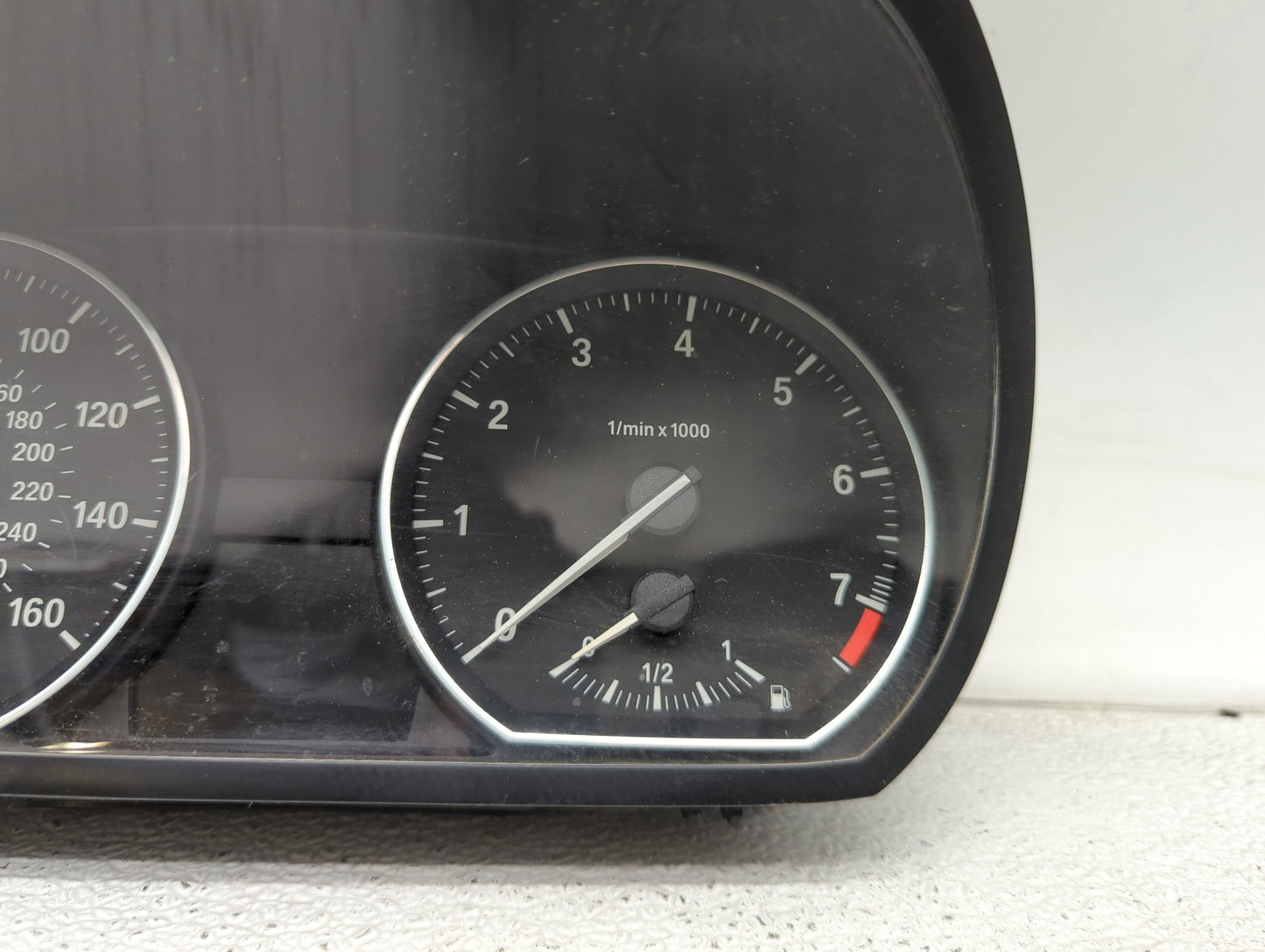 2008-2013 Bmw 128 Instrument Cluster Speedometer Gauges P/N:1041568 Fits Fits 2008 2009 2010 2011 2012 2013 OEM Used Auto Pa