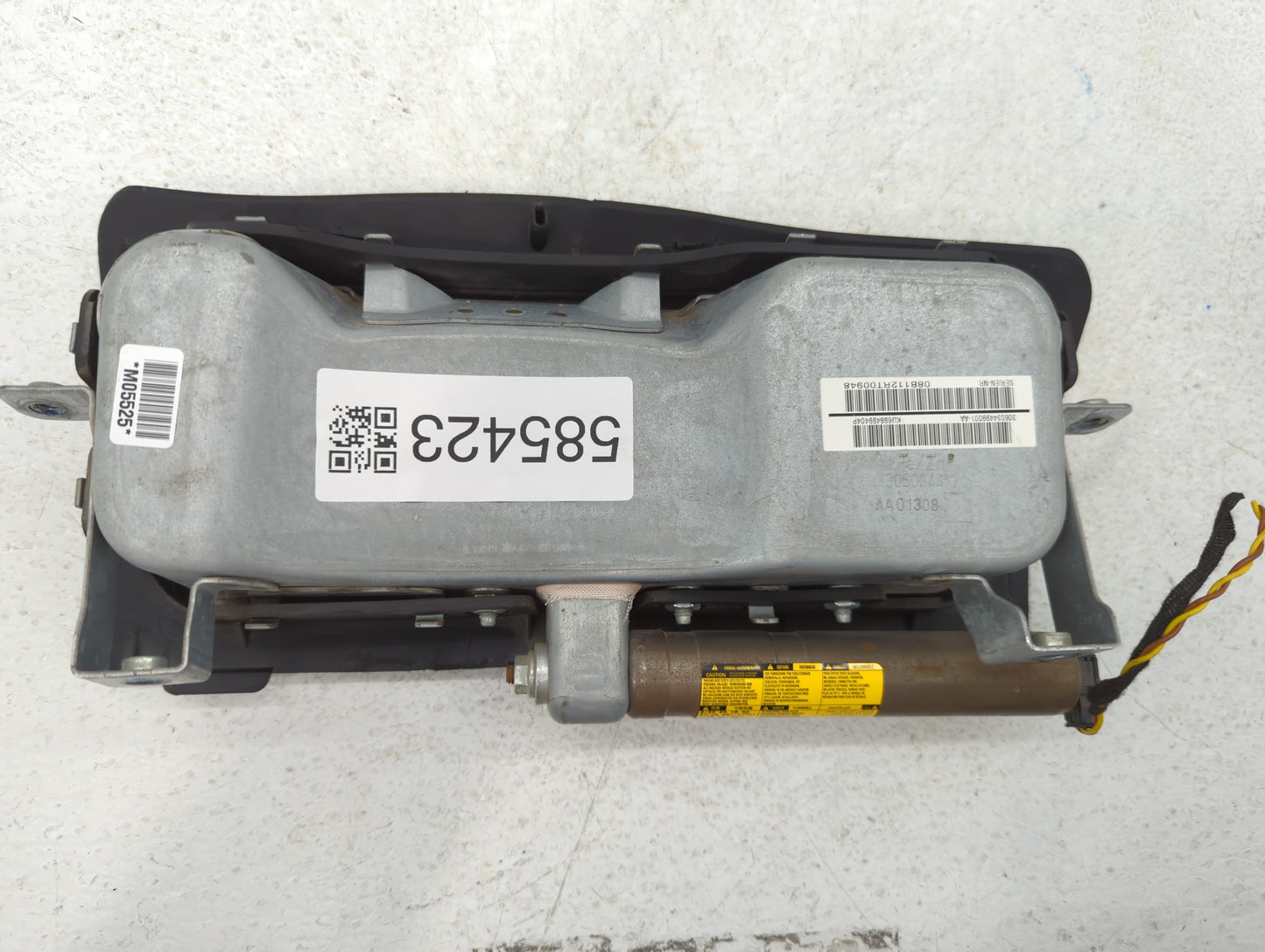 2008-2013 Bmw 135i Air Bag Passenger Right Dashboard OEM P/N:M05525 AA01308 Fits Fits 2008 2009 2010 2011 2012 2013 OEM Used