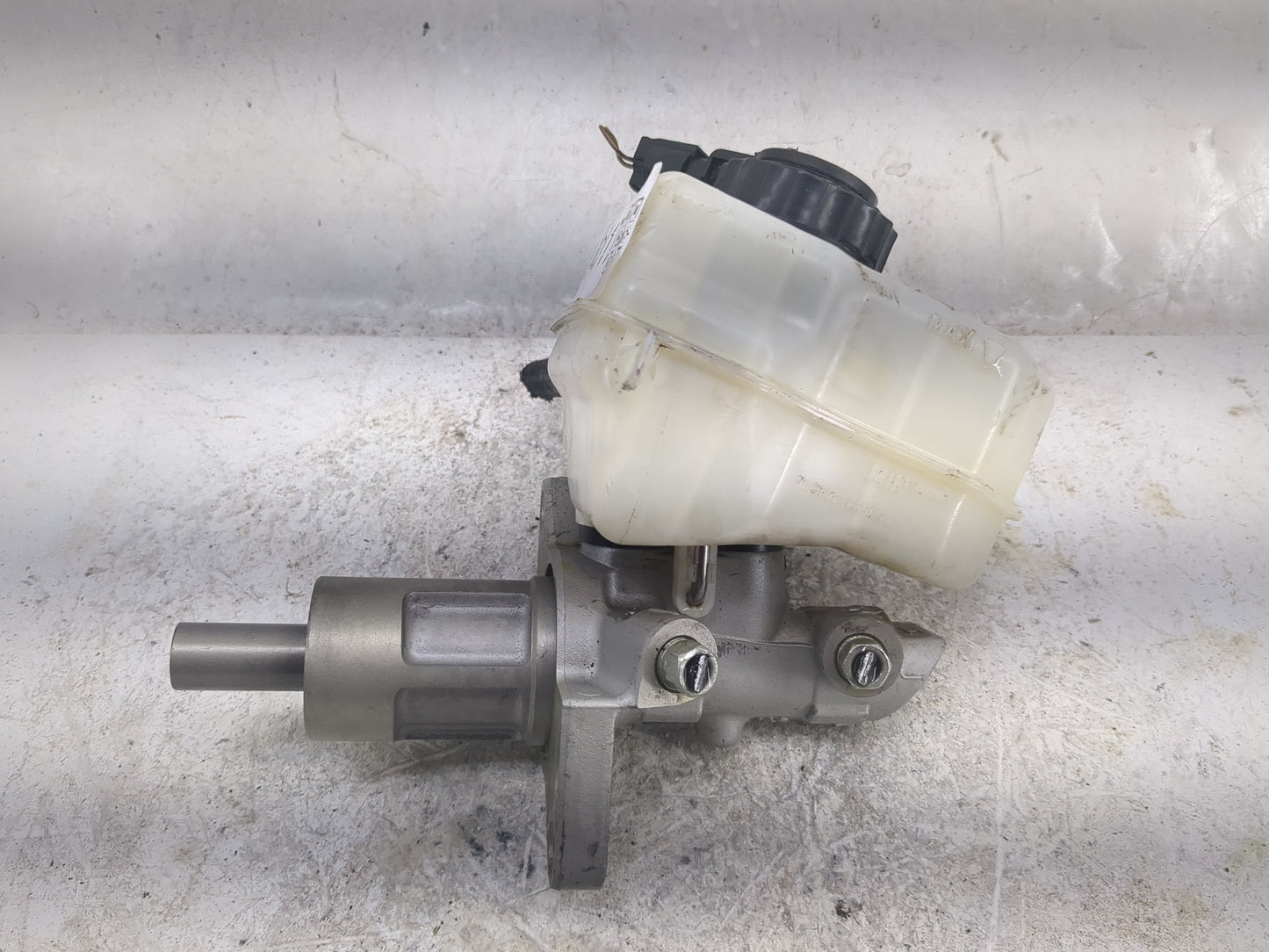 Bmw 328 Brake Master Cylinder - Oemusedautoparts1.com