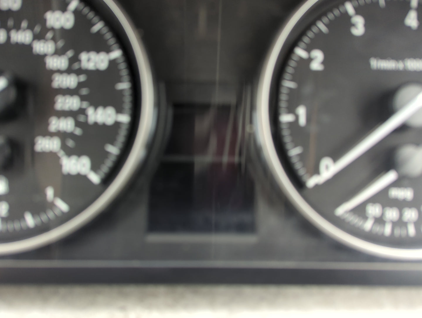 2007-2012 Bmw 328i Instrument Cluster Speedometer Gauges P/N:9166837-02 A2C53286616 Miles:161K Fits OEM Used Auto Parts - Oe