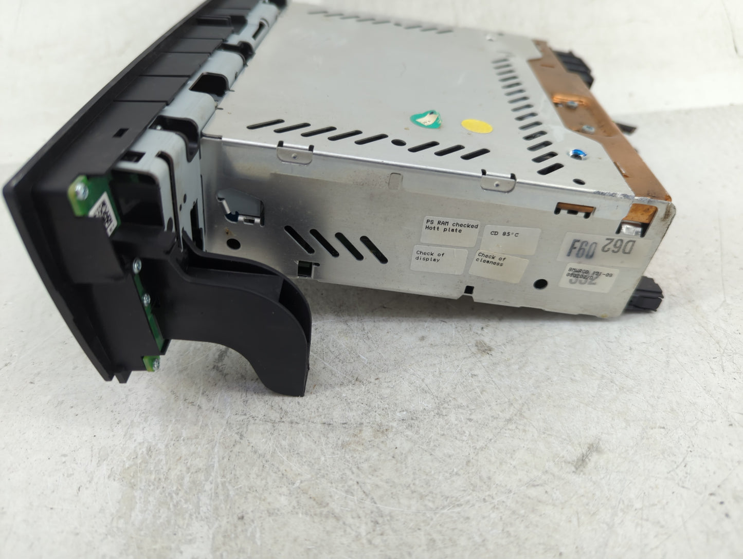 2008-2009 Bmw 328i Radio AM FM Cd Player Receiver Replacement P/N:132640 10 Fits Fits 2008 2009 OEM Used Auto Parts - Oemuse