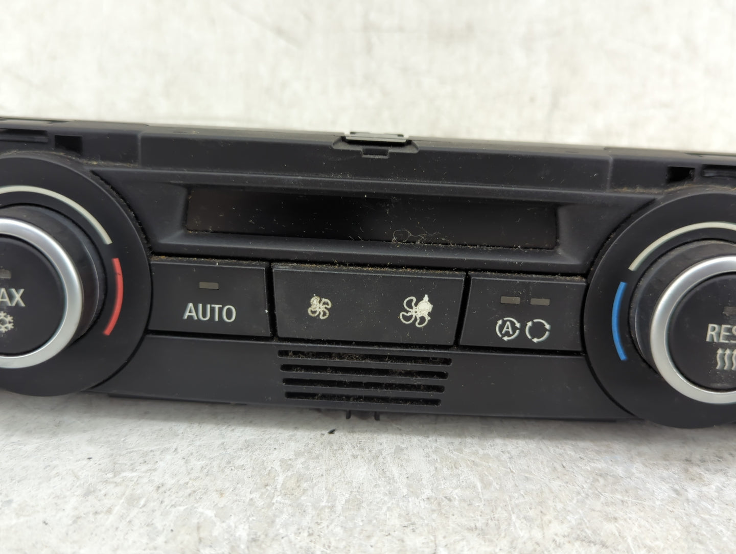 2007-2009 Bmw 328i Climate Control Module Temperature AC/Heater Replacement P/N:9182287-01 Fits Fits 2007 2008 2009 OEM Used