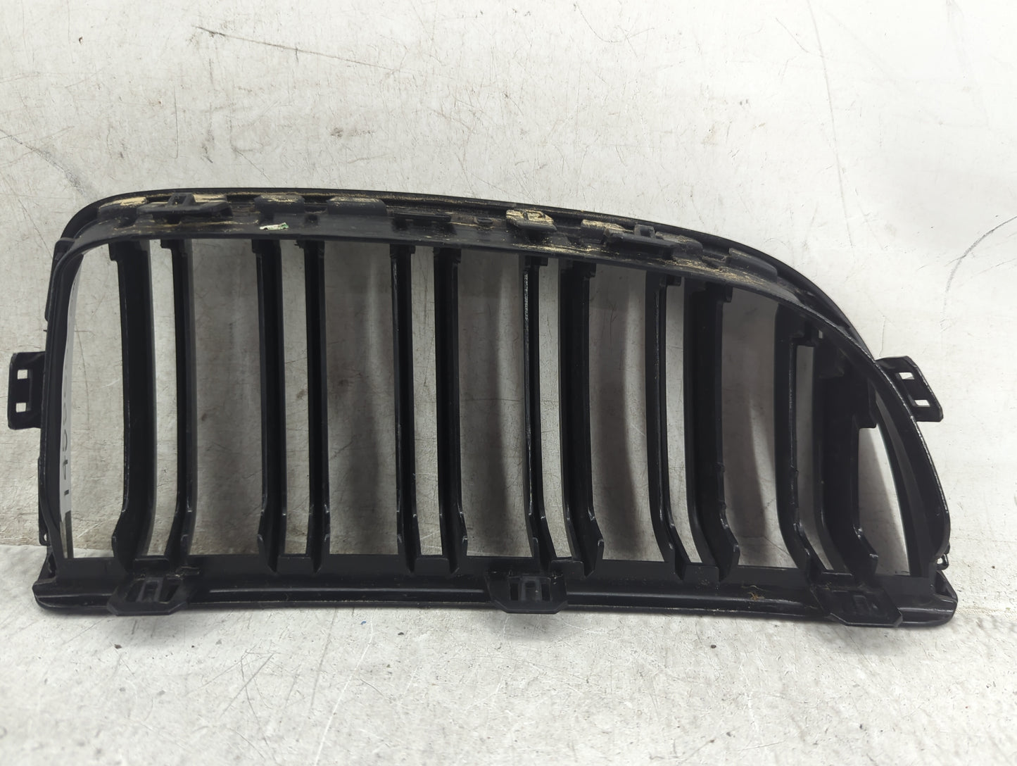 2007-2008 Bmw 328i Front Grille Bumper Not Included 1459658 - Oemusedautoparts1.com